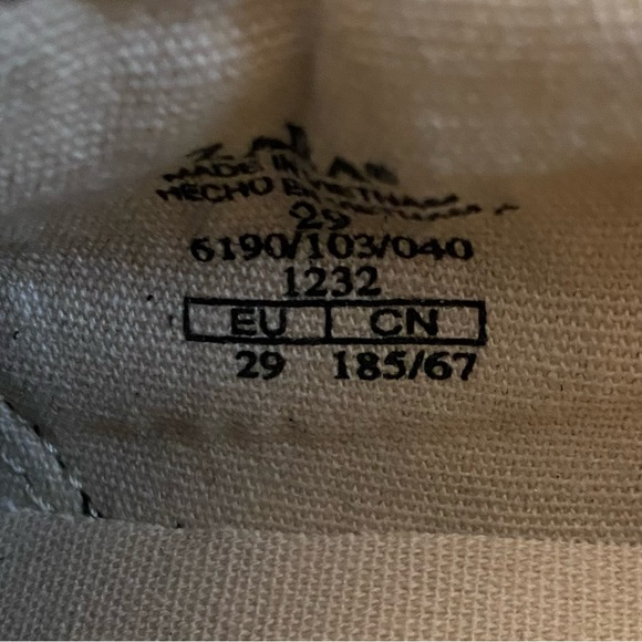 ZARA Girl Thick Sole Suede Low Profile Lace Up Sneaker SZ US 12 - Picture 9 of 10